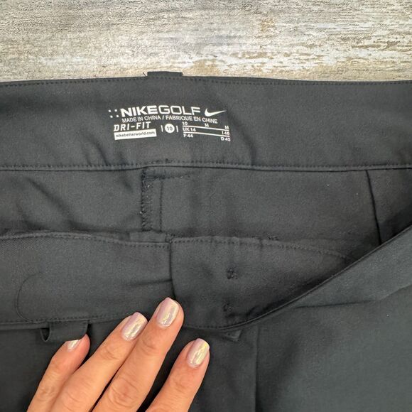 Nike Golf, Dri-Fit Black Golf Skirt, Skort Lined, Front and Back Pockets Size 10 - Picture 7 of 8